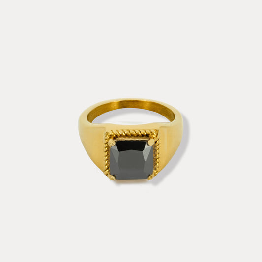 Classic Ring With Onyx